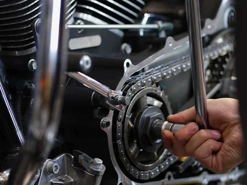 ¿Cuál es la diferencia entre una llave de trinquete y una llave de torque?